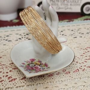 NWT Gold Tone Bangle Bracelet